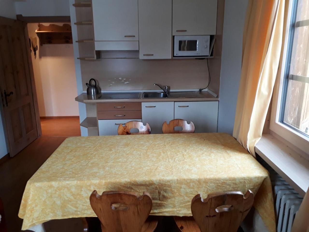 Chalet Del Sole Per Gruppi Livigno Exterior foto